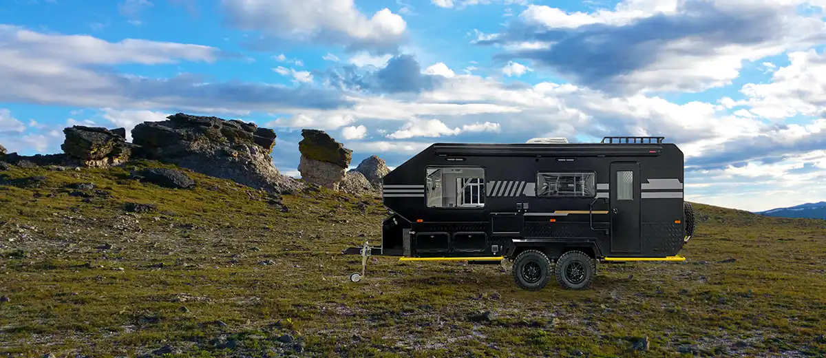 Hybrid Caravan With Bunks (13)