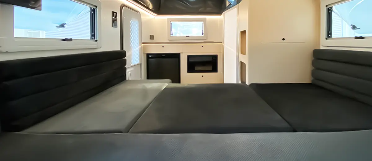 Off Road Hybrid Caravan (5)